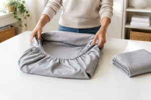 Read more about the article How to fold fitted sheets
